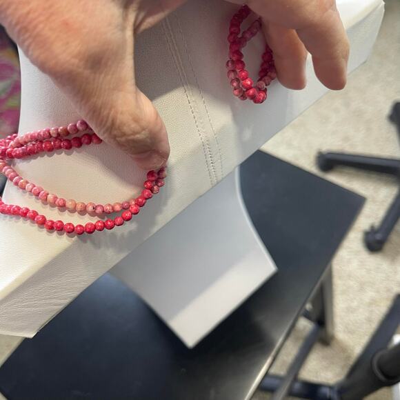 set of two pair 1980s wrap beads lighter and darker shades of pink mauve - Picture 13 of 16